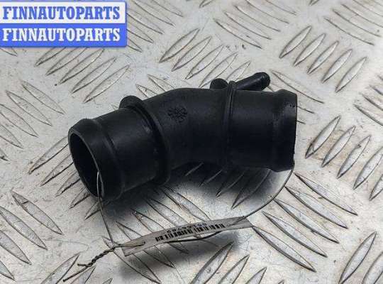 купить Фланец (тройник) системы охлаждения на Volkswagen Golf-4