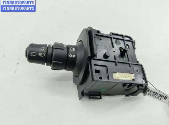 Переключатель поворотов RN1570966 на Renault Scenic II (2003-2009)