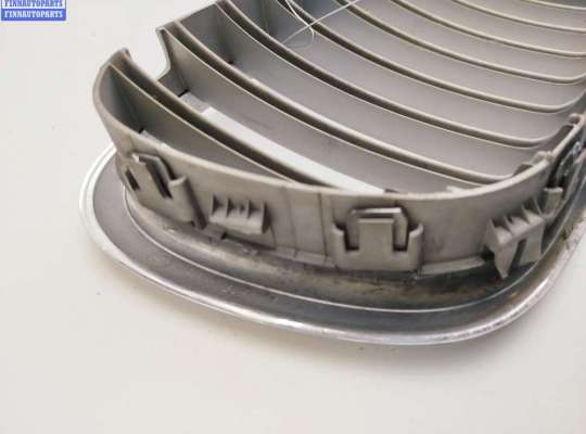 купить Решетка радиатора на BMW X5 E53 (1999-2006)