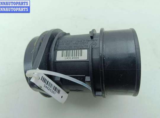 Расходомер (измеритель потока воздуха) MT557249 на Mitsubishi Space Star (1998-2005)