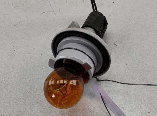 купить Патрон лампы указателя поворота на BMW 5 E39 (1995-2003)