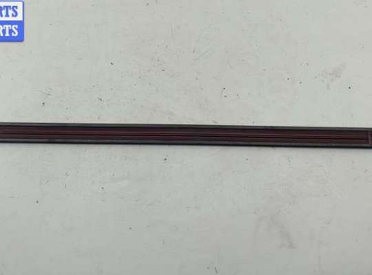 купить Молдинг двери передней правой на Opel Vectra B (1995-2002)