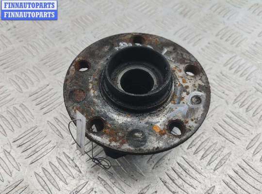 купить Ступица передняя левая на Volkswagen Caddy (2004-2010)