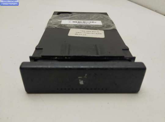 купить Подстаканник на Ford Galaxy (2000-2006)