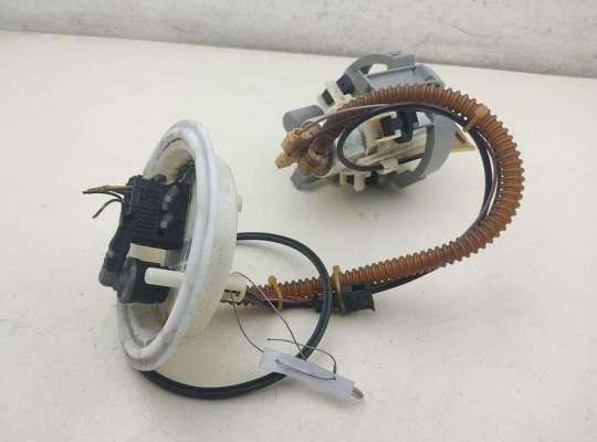 Купить Насос топливный на BMW 7 E65/E66 (2001-2008) Насос топливный BM3722133 на BMW 7 E65/E66 (2001-2008)