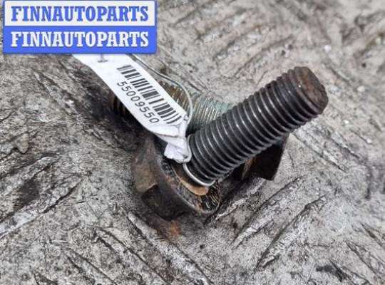 купить Болт крепления на Volkswagen Passat B4