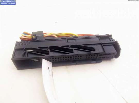 Разъем (фишка) проводки MB1493546 на Mercedes E-Class W210 (1995-2002)