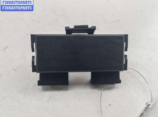 купить Плата фонаря заднего правого на Volkswagen Passat B3