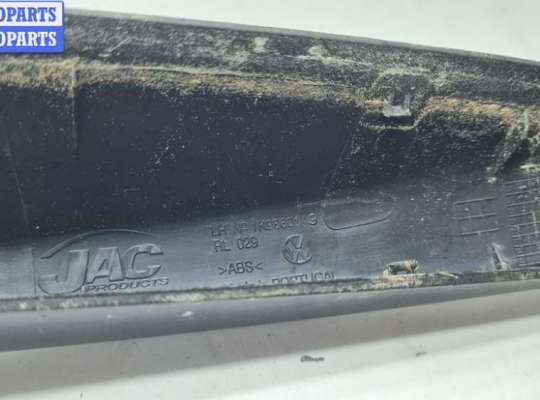 купить Накладка (заглушка) рейлинга на Volkswagen Golf-5