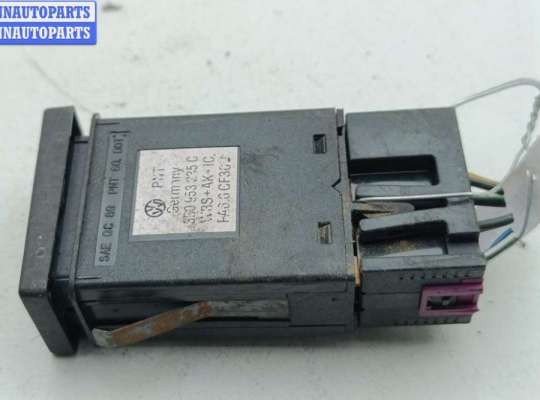 купить Кнопка аварийной сигнализации (аварийки) на Volkswagen Passat B5