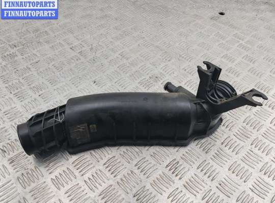 купить Патрубок интеркулера на Mercedes C-Class W203 (2000-2006)