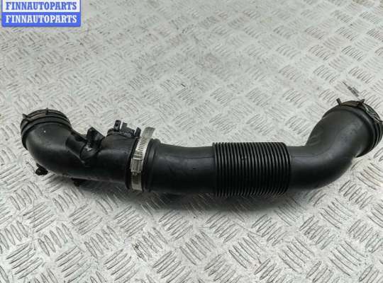 купить Патрубок воздушного фильтра на Volkswagen Passat B5+ (GP)