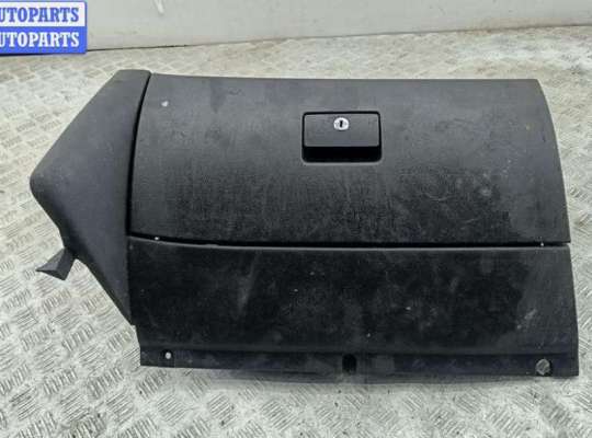 купить Бардачок на Volkswagen Golf-4