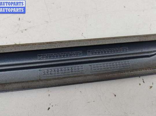 купить Молдинг двери передней правой на Opel Vectra B (1995-2002)