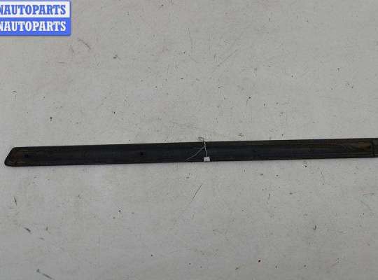 купить Молдинг двери задней правой на Volkswagen Passat B5+ (GP)