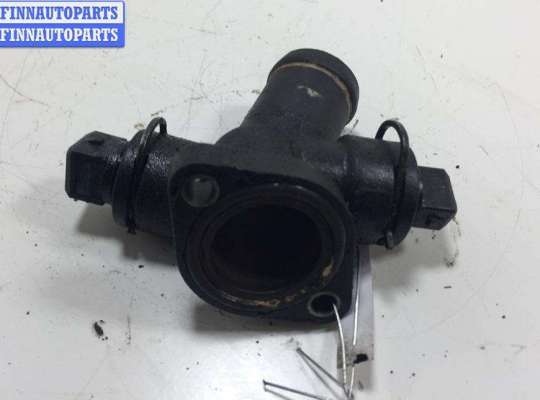 купить Фланец (тройник) системы охлаждения на Volkswagen Transporter T4