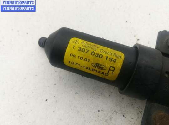 Форсунка омывателя фары / стекла на Ford Mondeo III