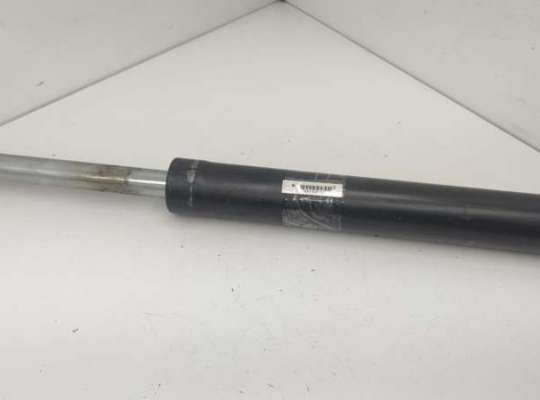 купить Амортизатор подвески передний правый на Audi 100 C4 (1991-1994)