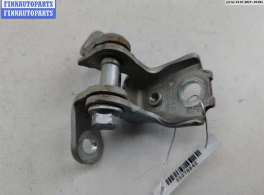 Петля двери на Skoda Fabia II (5J)
