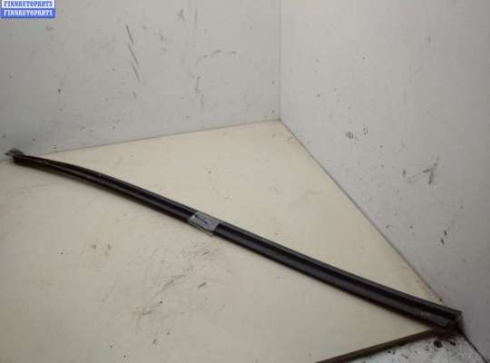 купить Молдинг лобового стекла на Volvo S60
