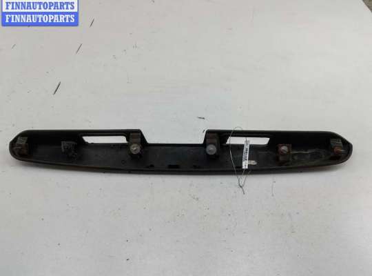 купить Накладка подсветки номера на Nissan Almera N16 (2000-2007)