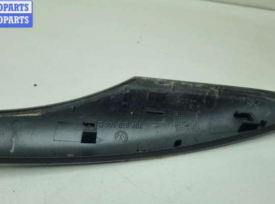 купить Накладка (заглушка) рейлинга на Volkswagen Passat B5+ (GP)