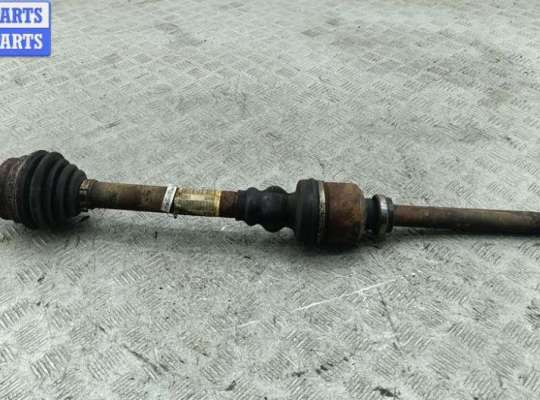 купить Полуось передняя правая на Peugeot 307