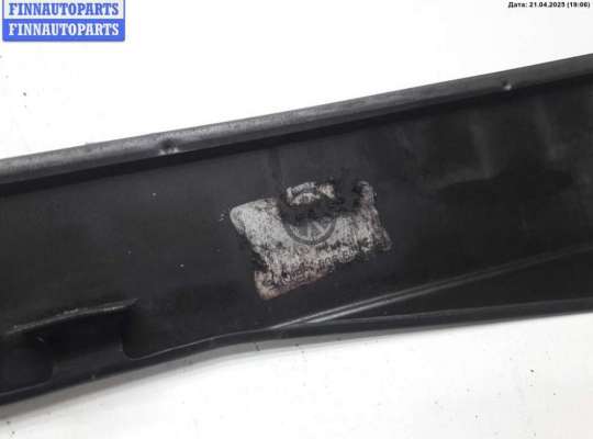 купить Накладка двери задней правой на Volkswagen Passat B5+ (GP)