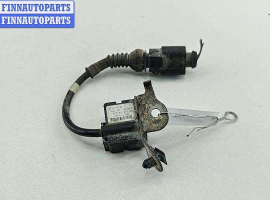 купить Датчик ускорения на Volkswagen Touareg