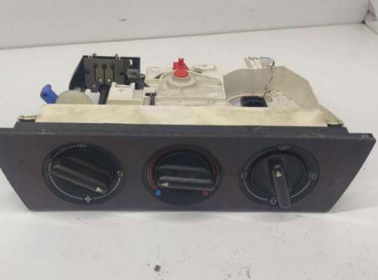 купить Переключатель отопителя на Audi 100 C4 (1991-1994)