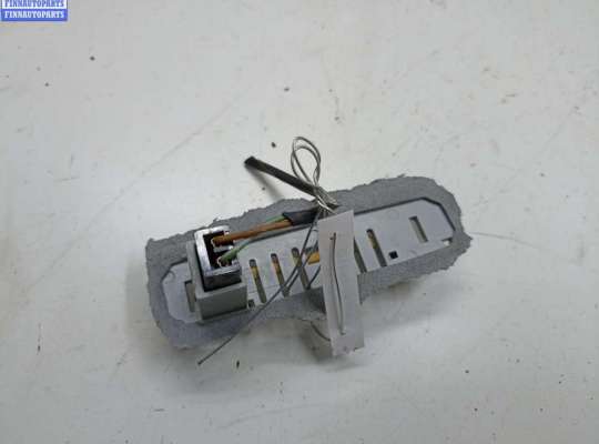 Планка подсветки номера на Opel Zafira A