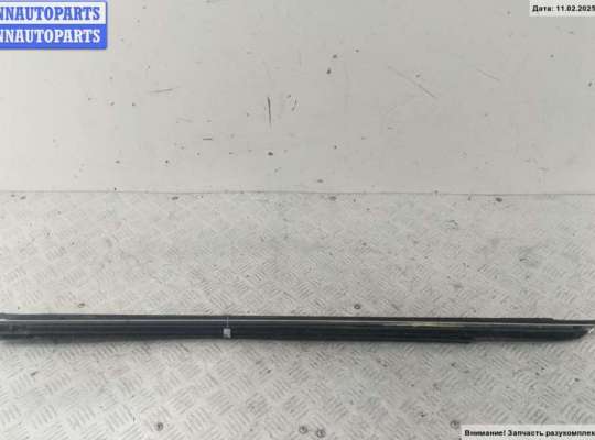 купить Молдинг стекла двери задней правой наружный на Volkswagen Passat B5+ (GP)