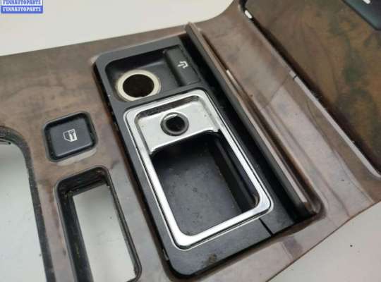 купить Консоль салона (кулисная часть) на BMW 7 E38 (1994-2001)