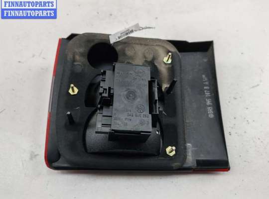 купить Фонарь крышки багажника левый на Volkswagen Passat B4