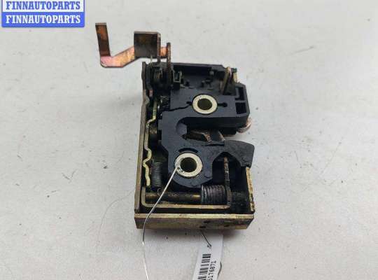 купить Замок двери передней правой на Volkswagen Passat B3