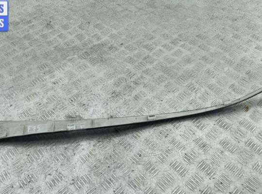 купить Молдинг лобового стекла на Peugeot 407