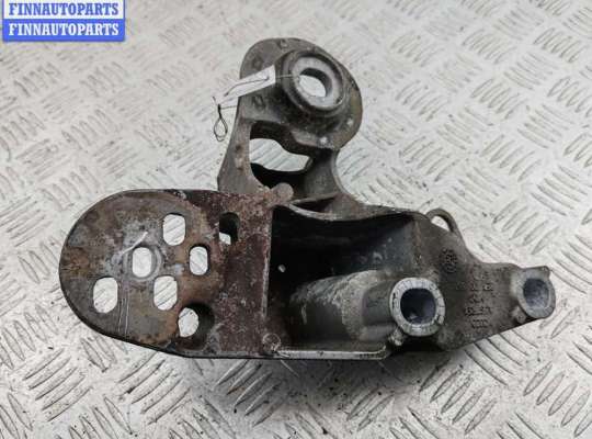 купить Крепление втулки стабилизатора переднего на Volkswagen Passat B5+ (GP)