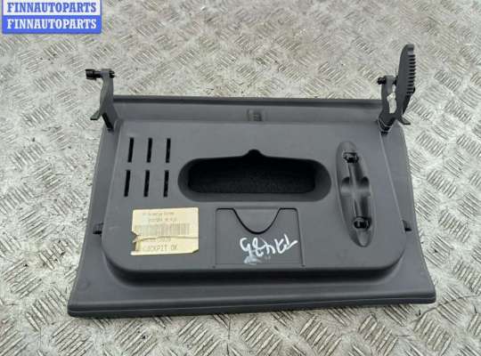 Бардачок (вещевой ящик) на SEAT Cordoba III