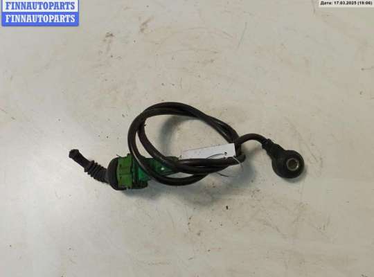 купить Датчик детонации на Volkswagen Passat B5