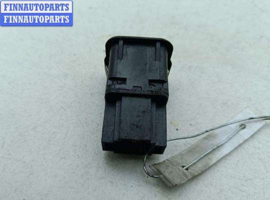 купить Кнопка открывания лючка топливного бака на Volkswagen Passat B5