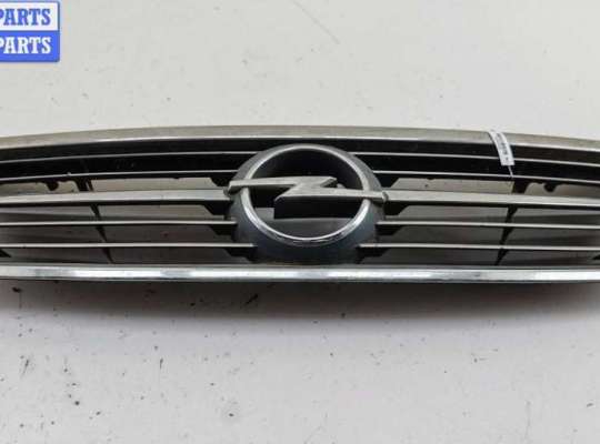 Решетка радиатора OP2433794 на Opel Omega B (1994-2003)