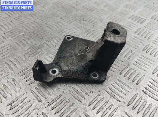 купить Кронштейн двигателя опорный на BMW 5 E39 (1995-2003)