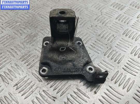 купить Кронштейн двигателя опорный на BMW 5 E39 (1995-2003)