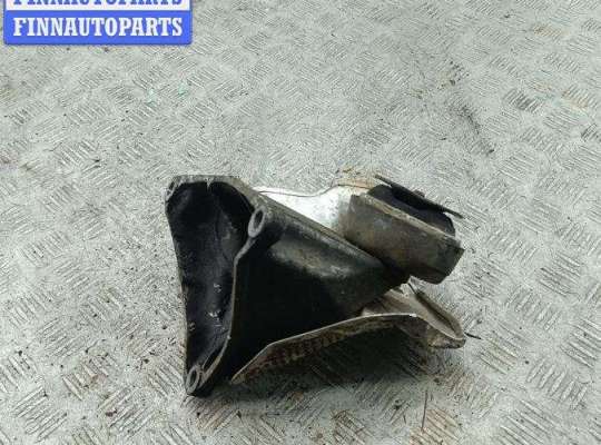 купить Кронштейн КПП опорный на Volkswagen Passat B5