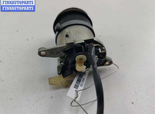 купить Личинка замка багажника на Audi A6 C4 (1994-1997)