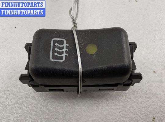 Купить Кнопка обогрева заднего стекла на Mercedes W124 (1985-1995) Кнопка обогрева заднего стекла MB1685454 на Mercedes W124 (1985-1995)