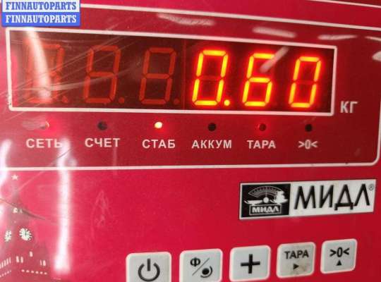 Петля капота на Peugeot 307