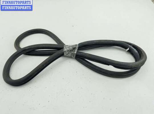 купить Уплотнитель двери передней левой на Volkswagen Passat B6