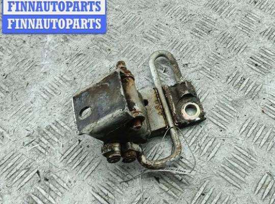 купить Петля двери передней левой на Volkswagen Passat B5