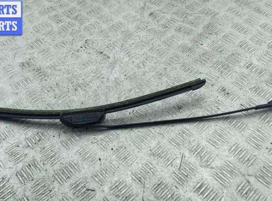 купить Щеткодержатель (поводок стеклоочистителя) передний на Opel Astra F (1991-1998)